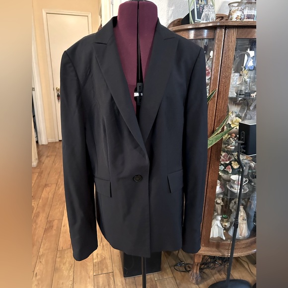 Ann Taylor Jackets & Blazers - Ann Taylor Black Jacket/Blazer